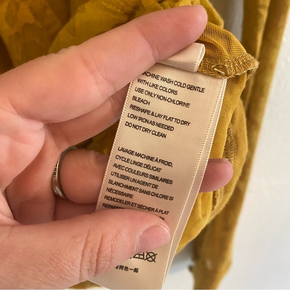 Maeve Lydia Wickeltop Gold Long Sleeve Wrap Blouse - Picture 6 of 8